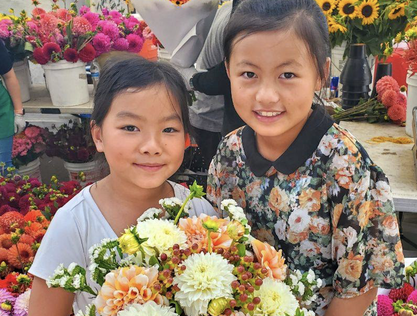 Buy A Bouquet And Support Ballard Farmers Market Flower Vendors My Ballard